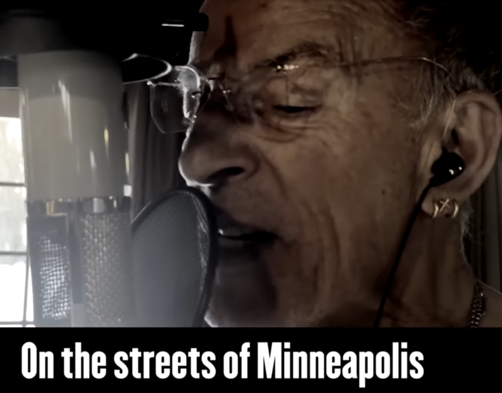 Bruce Spingsteen révolté, enregistre une chanson dont les paroles attaquent le Trumpisme et rappelle que les gens dans les "rues de Minneapolis" se défendent face aux exactions d'ICE.
