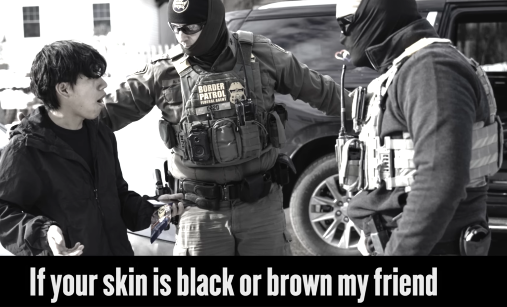 Peu importe l'âge, que ta peau soit noire ou bronzée, tu peux te faire enlever par ces agents sur-armés.